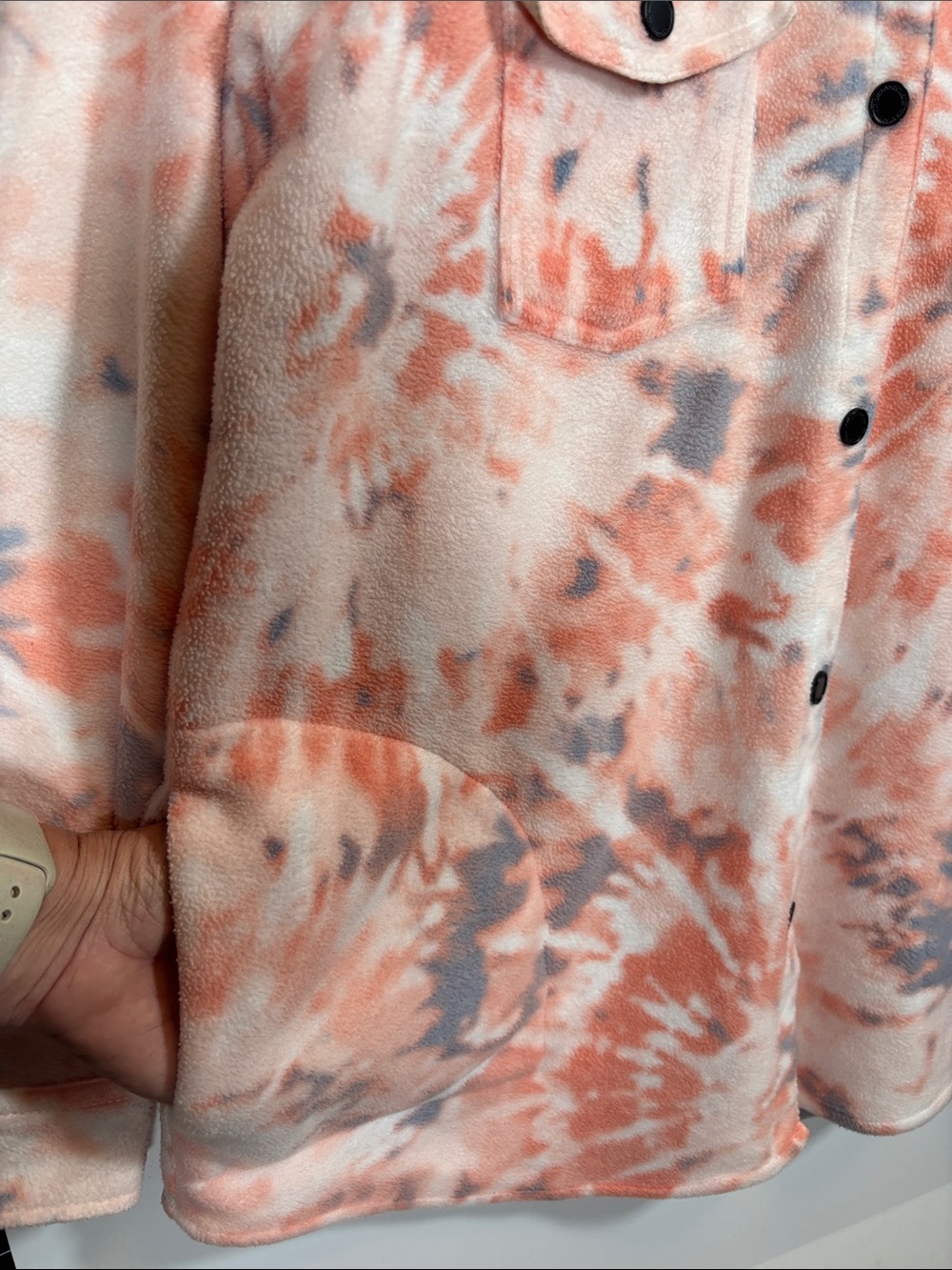 Simply Southern Snap Front Fleece Peach and Gray Tie Dye Shacket Shirt - Medium - Picture 5 of 7